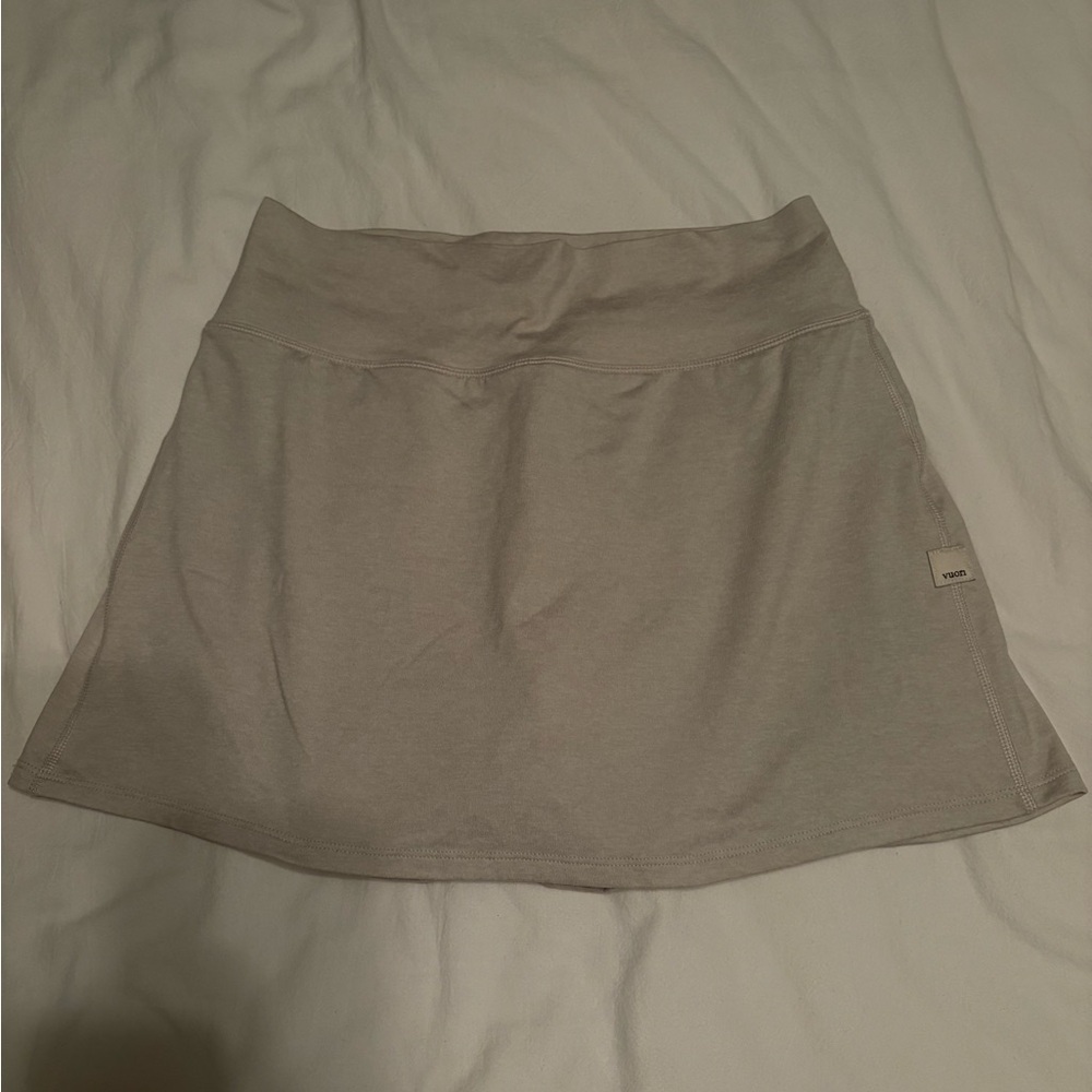 Vuori Women's Light Gray Mini Skirt